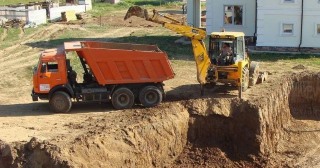 Котлован для дома Холмск, цена от 312 руб./м3.