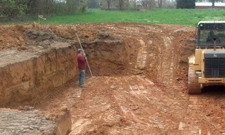 Выкопать котлован под фундамент в Холмске - от 2597 руб. | 2Землекопа-Хлм