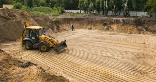 Разработка котлована Холмск, цена от 312 руб./м3.
